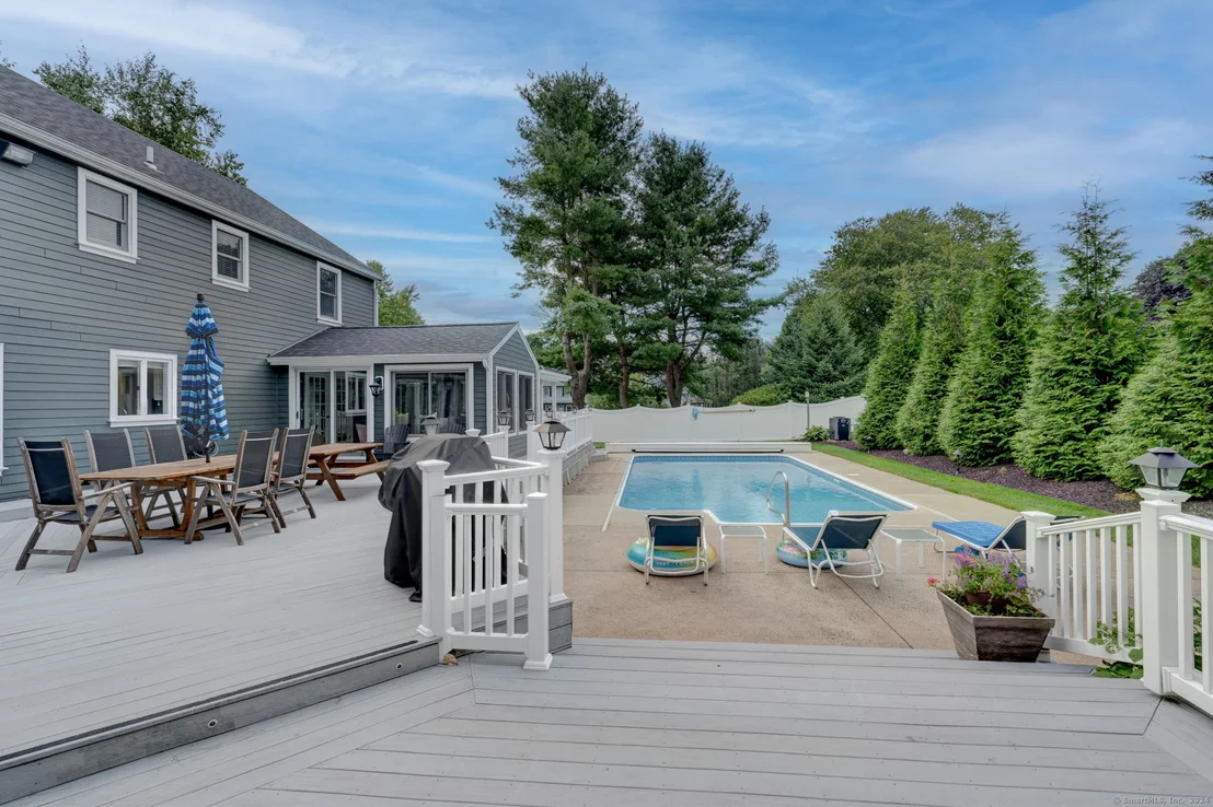 Photo of 6 Rolling Meadow Drive