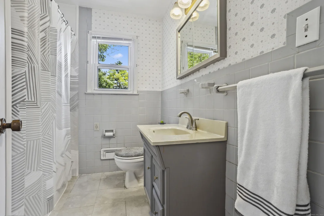 Photo of 150 Walnut Street