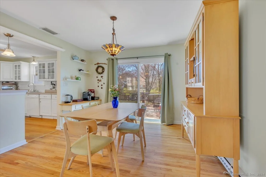 Photo of 47 White Avenue