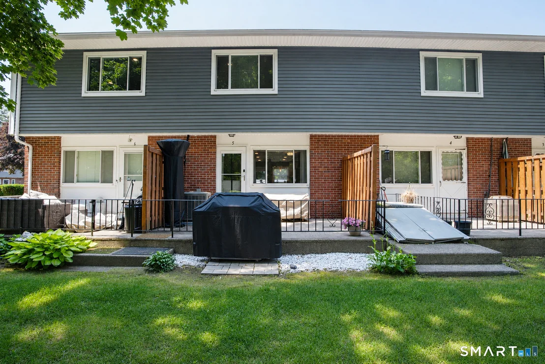Photo of Unit 5 at 3 Camelot Drive