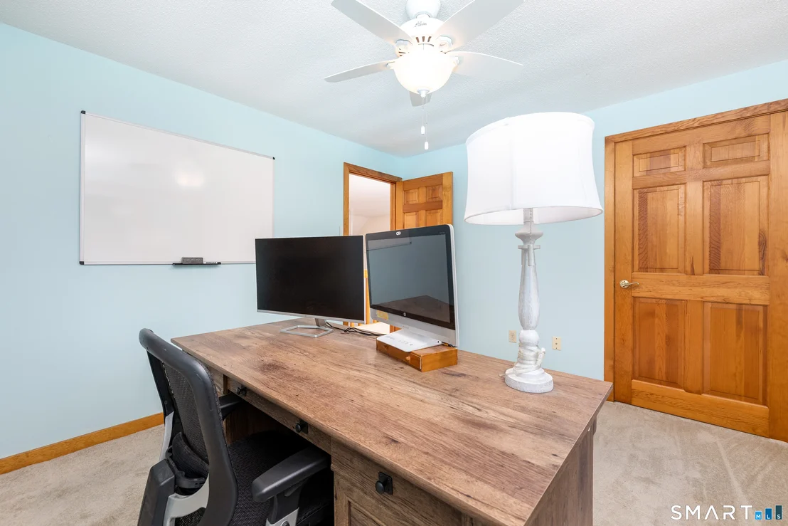 Photo of 1386 Cedar Swamp Road