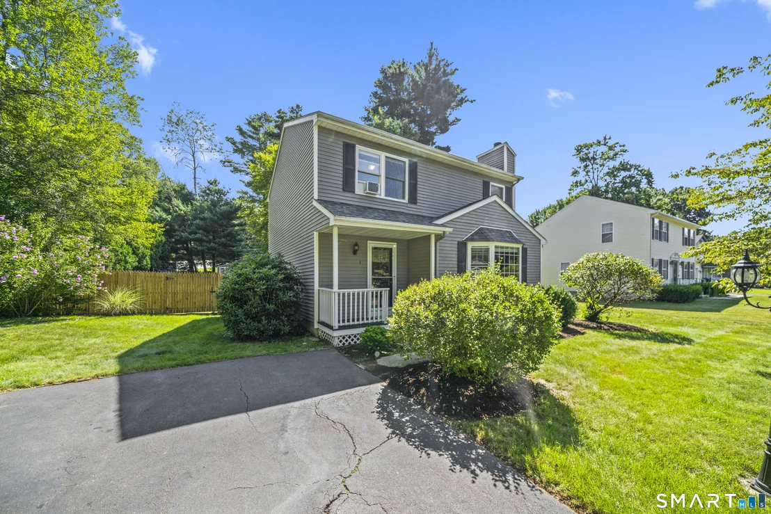 Photo of 1 Pinecrest Road