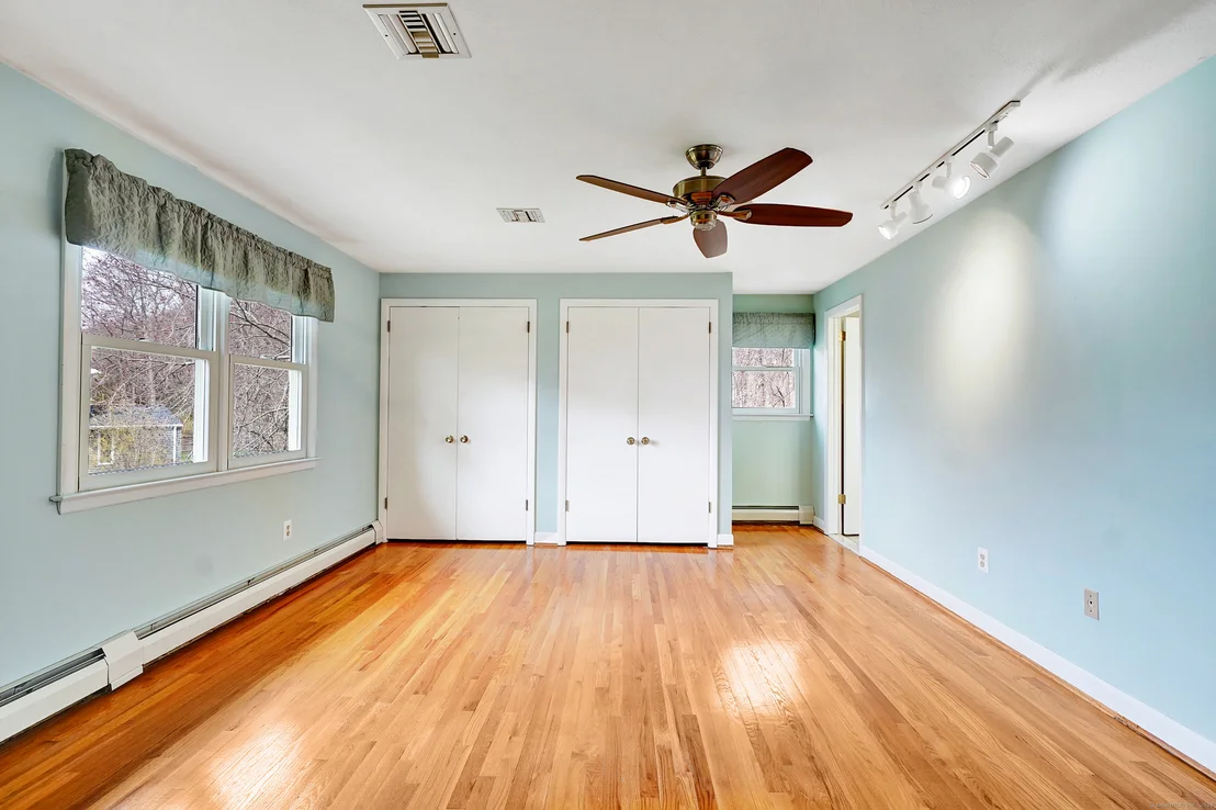 Photo of 2 Clover Drive