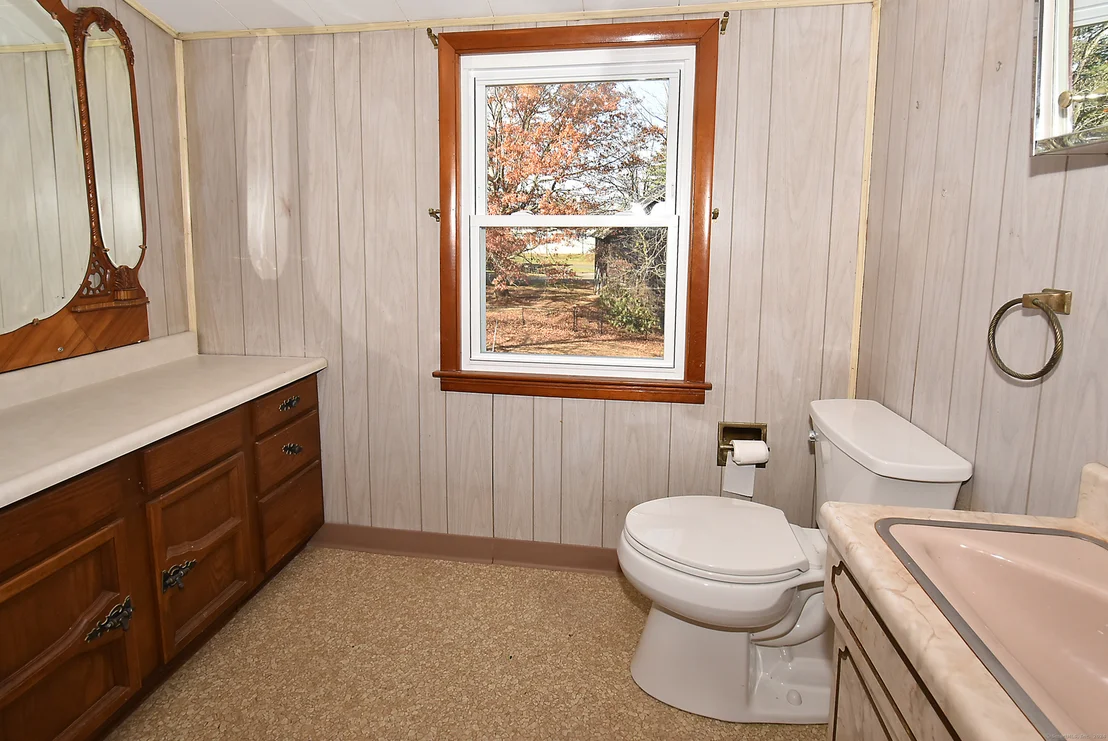 Photo of 650 Pigeon Hill Road