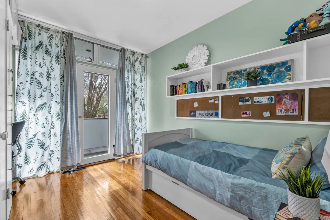 Photo of 17 Pine Ridge Road
