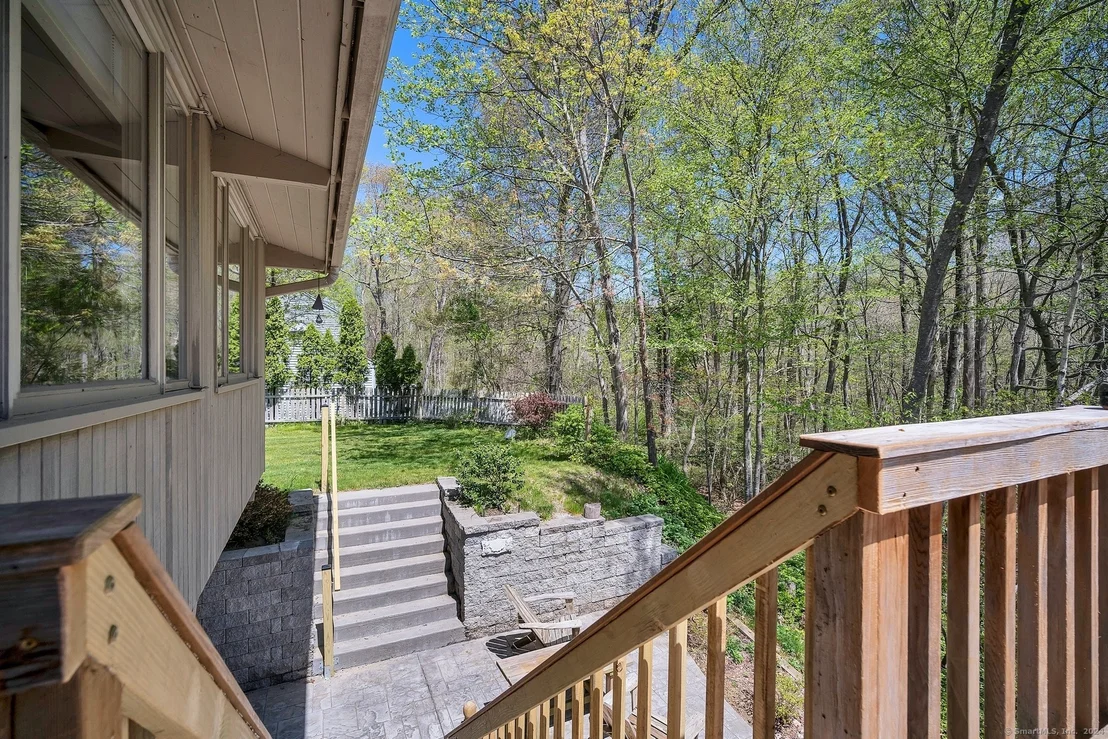 Photo of 6 Stone Cliff Drive