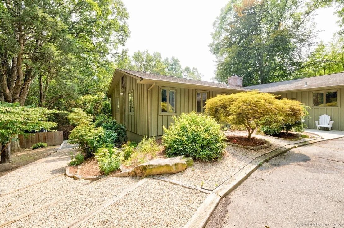 Photo of 28 Spring Valley Road
