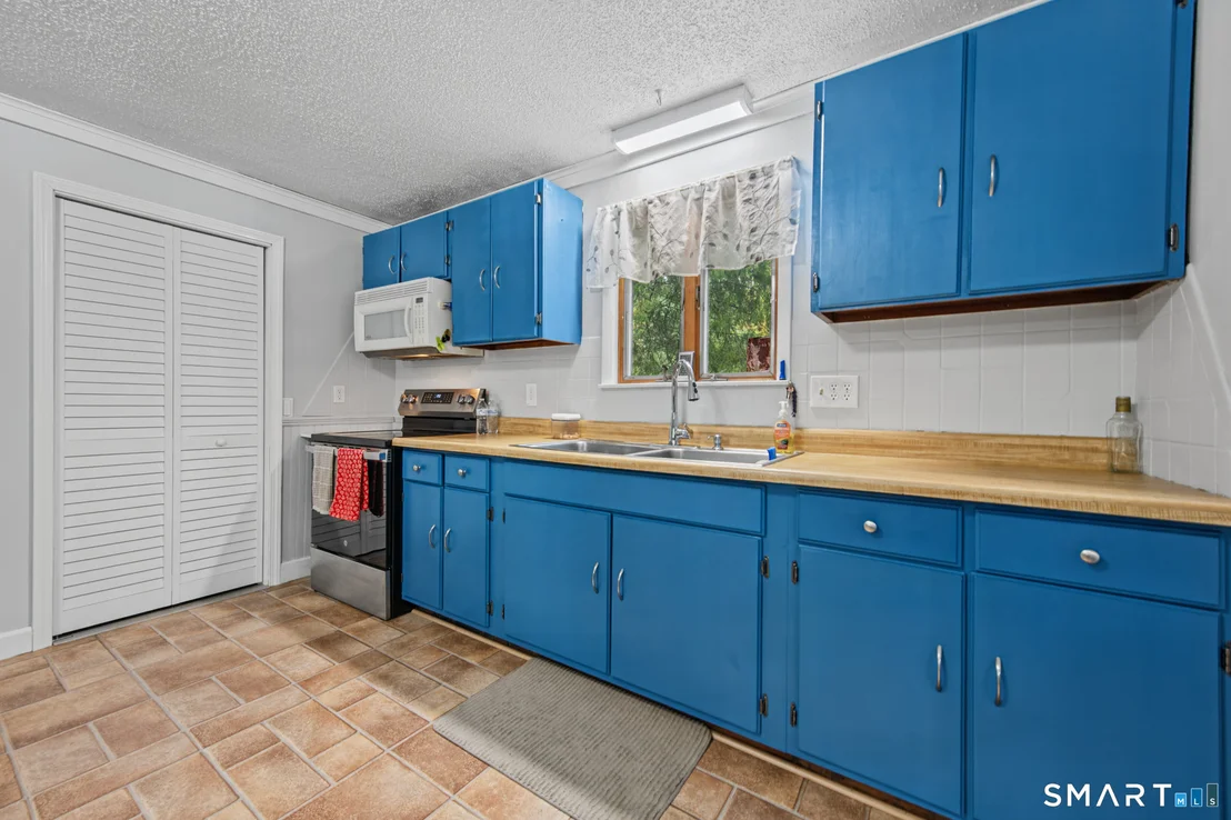 Photo of 28 Hickory Road