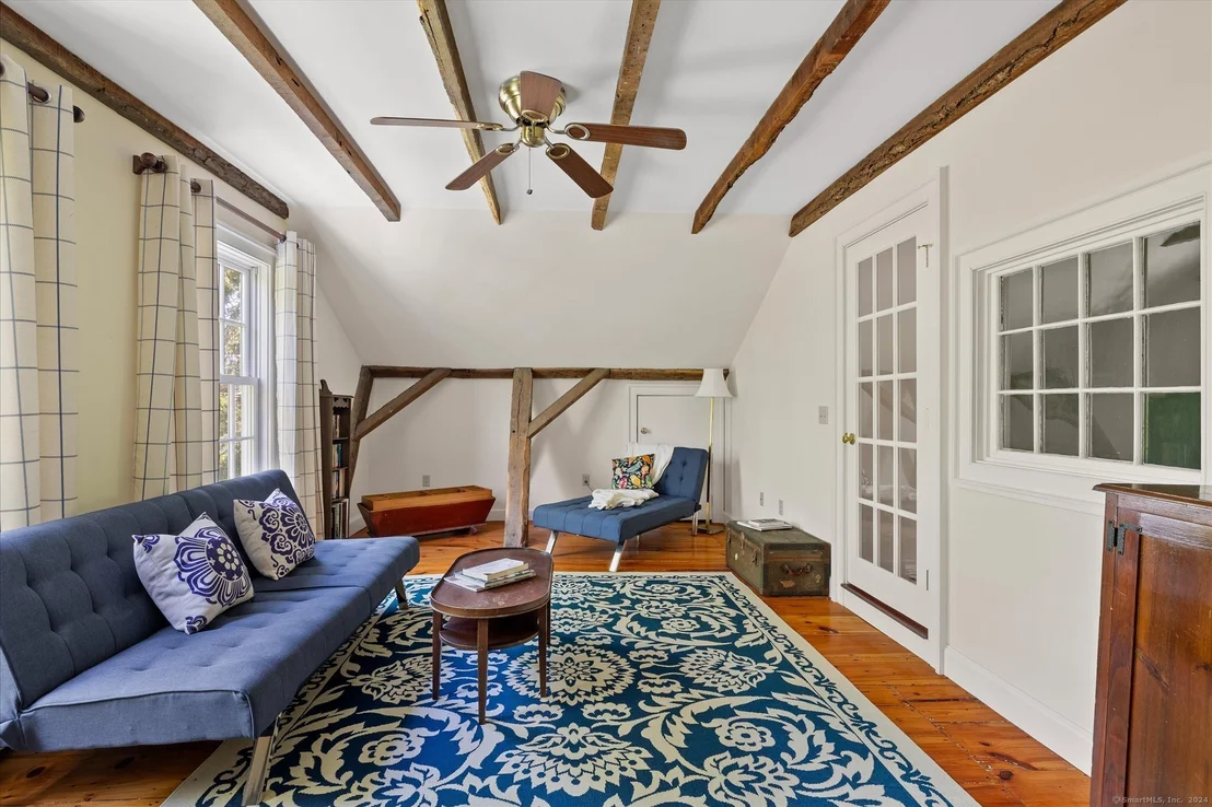 Photo of 362 Thompson Hill Road