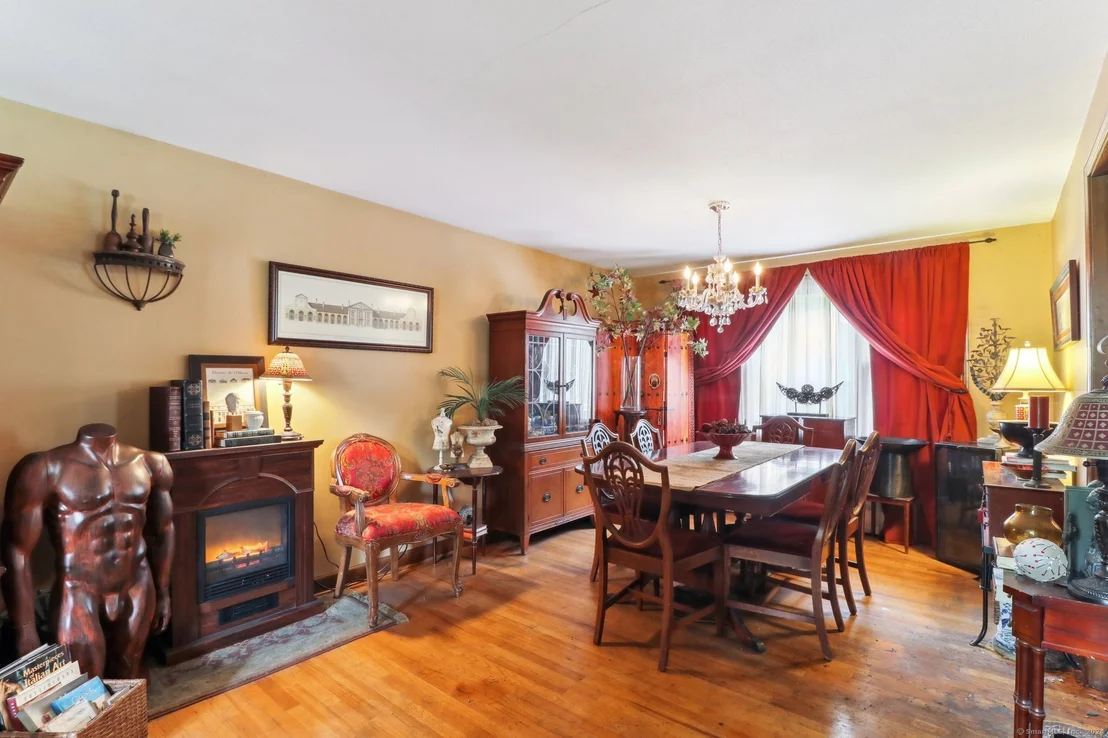 Photo of 233 Newton Street
