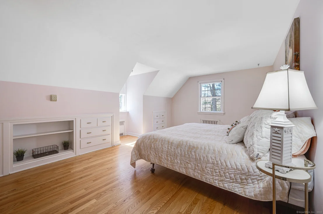 Photo of 341 Greenwoods Road