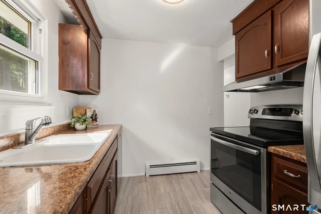 Photo of 143 Southridge Drive