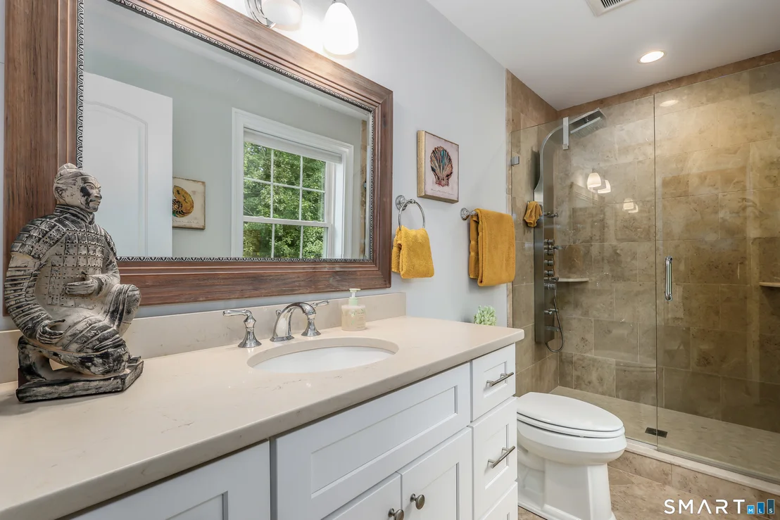 Photo of 105 Perry Avenue