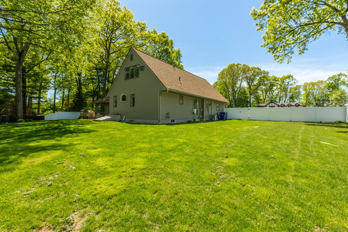 Photo of 96 Stonefield Trail