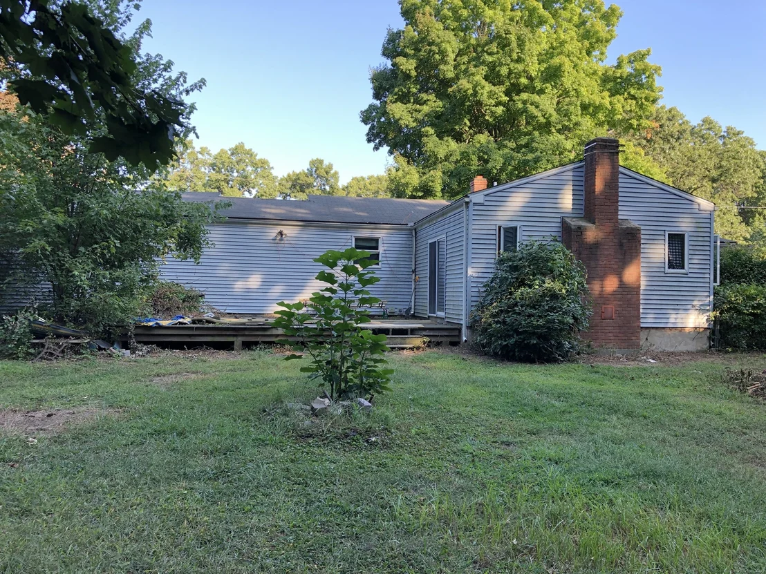Photo of 77 Leslie Street