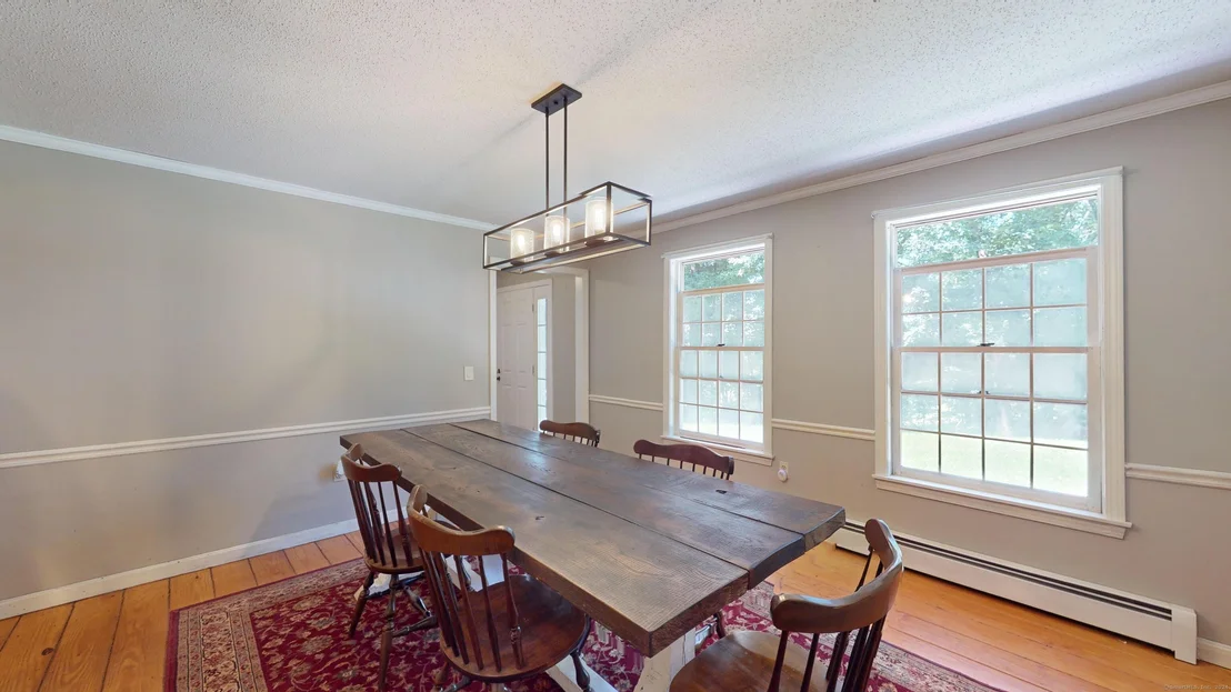 Photo of 3295 Mountain Road
