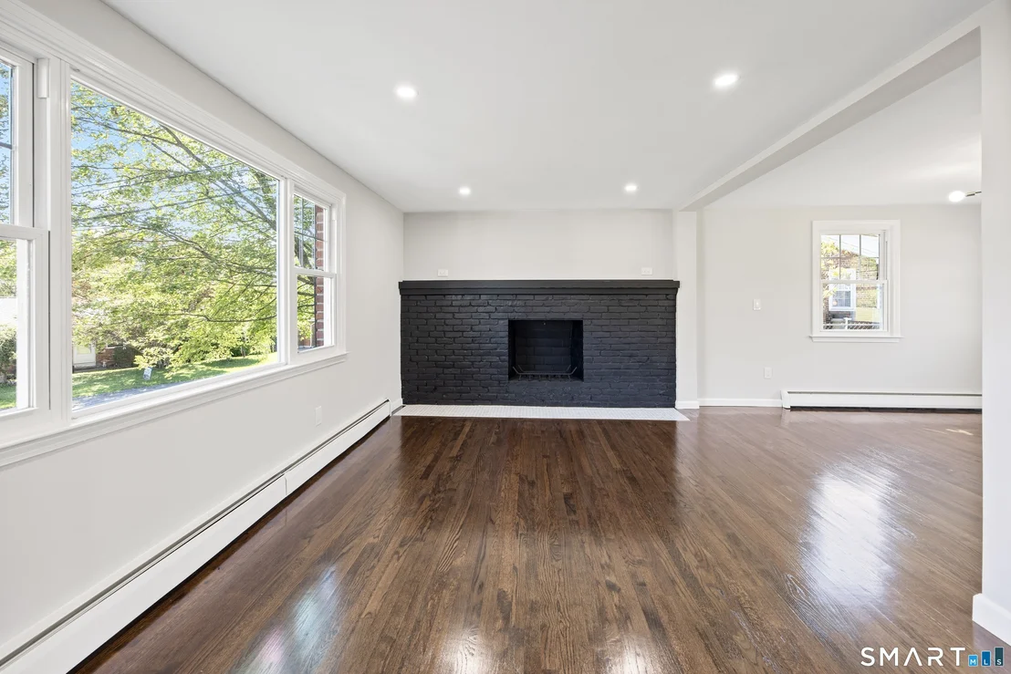 Photo of 325 Circle Drive