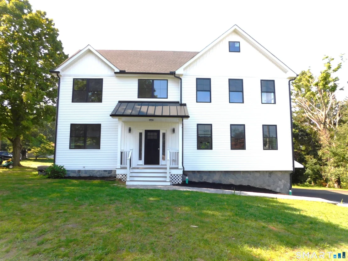 Photo of 60 Mohegan Road