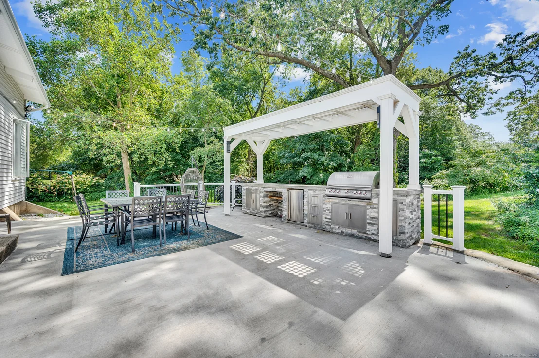 Photo of 473 Ridgeview Road