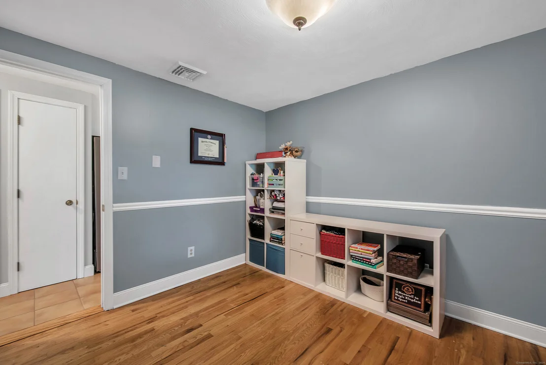 Photo of 1 Higgins Avenue