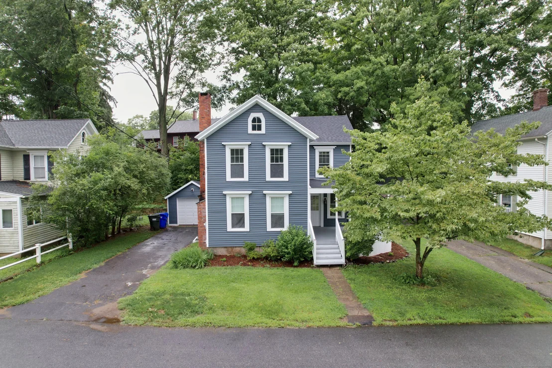 Photo of 17 Maple Street