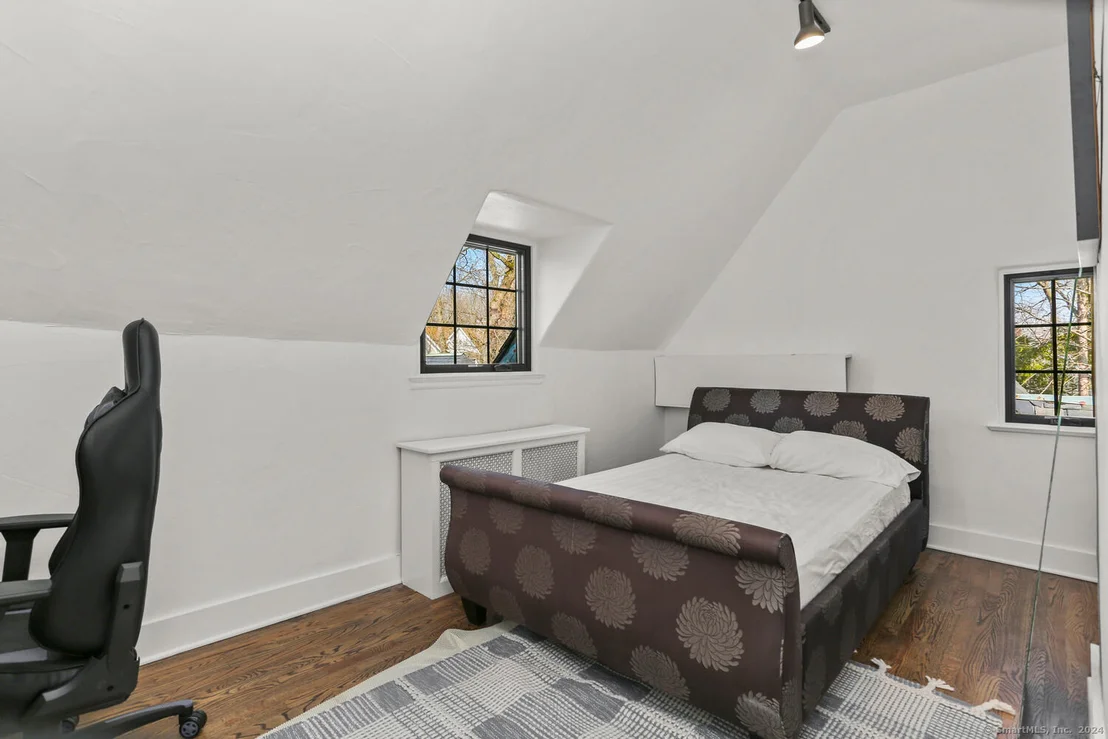 Photo of 84 Meadow Road