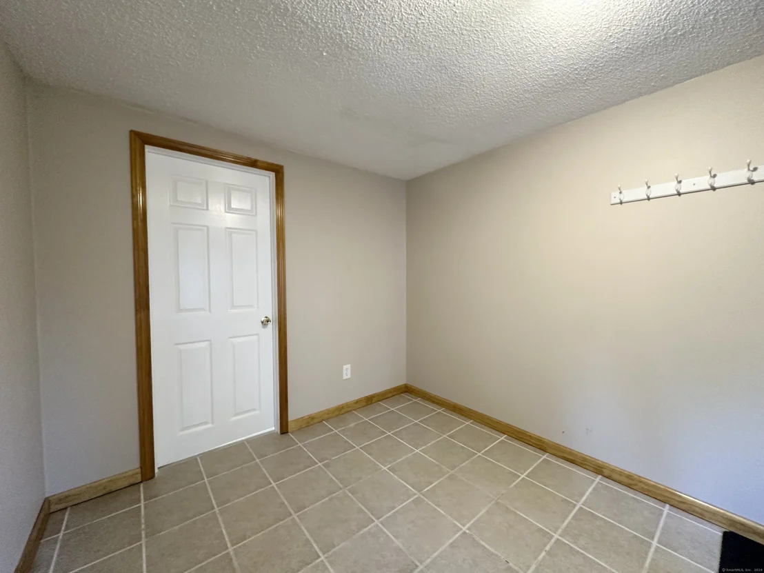 Photo of 418 Lake Road