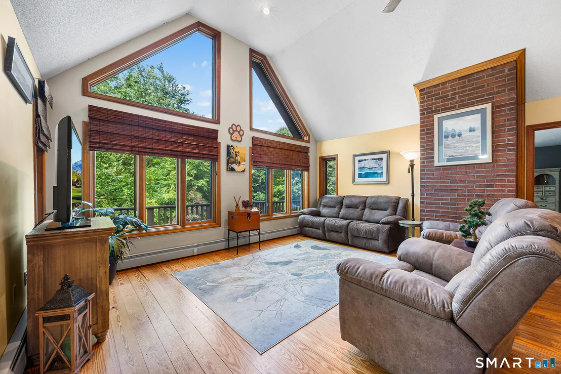 Photo of 78 River Road