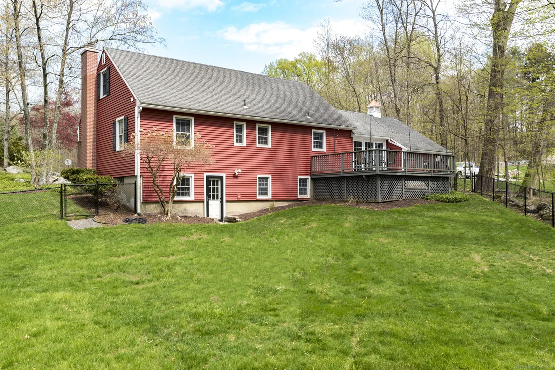 Photo of 127 Turnpike Road