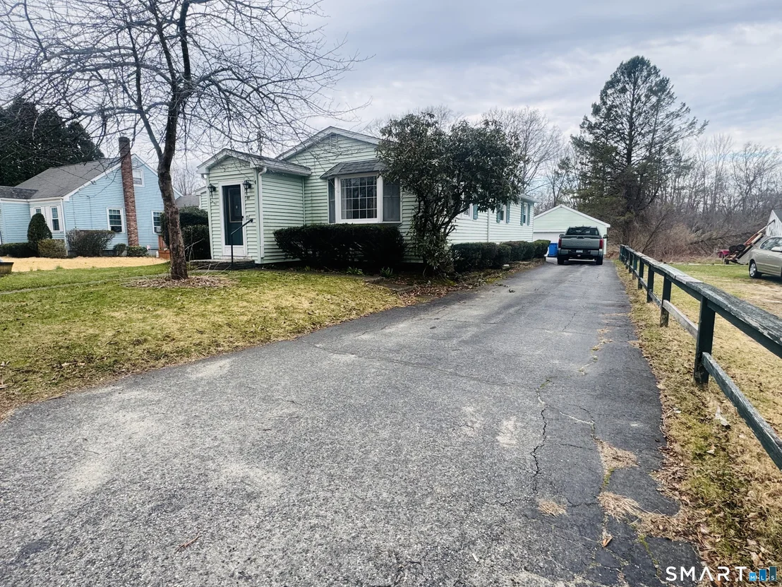 Photo of 99 Squaw Rock Road