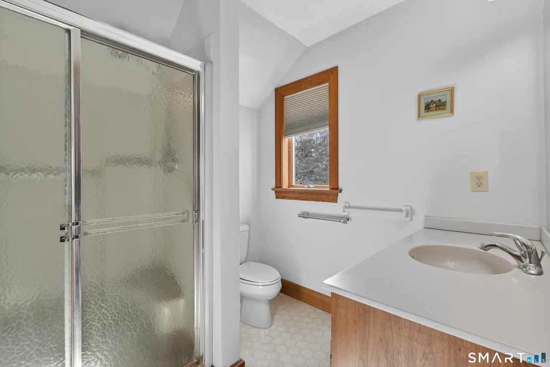Photo of 33 Valley Drive