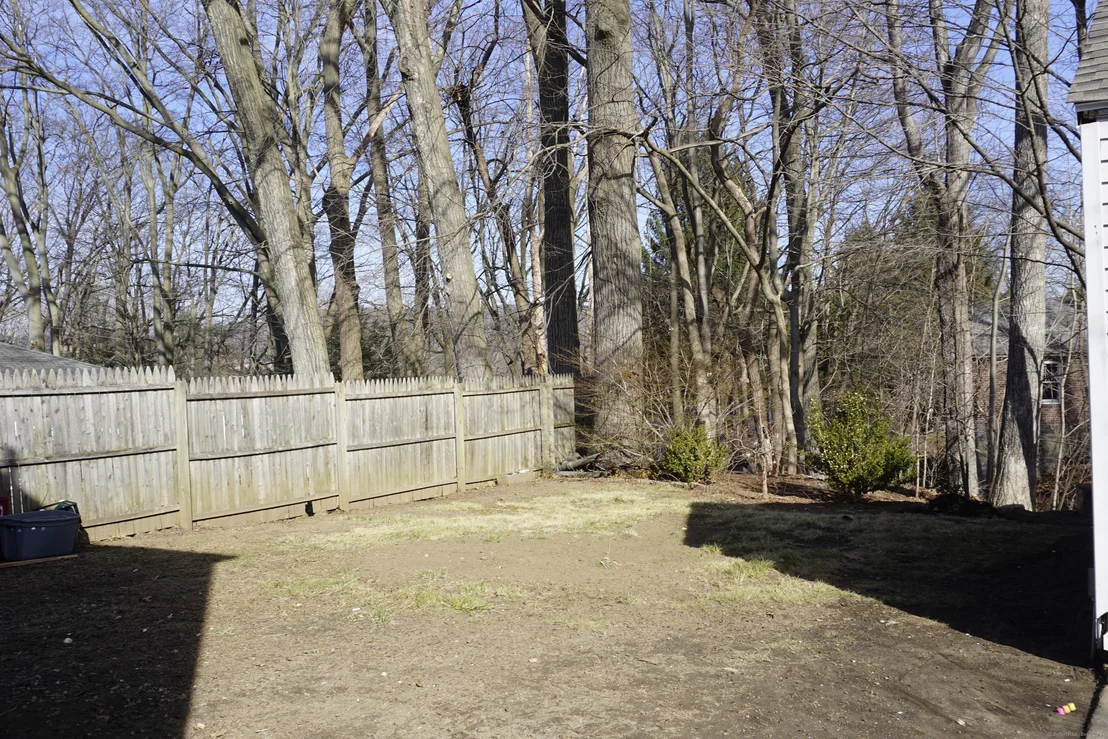 Photo of 87 Rosen Avenue