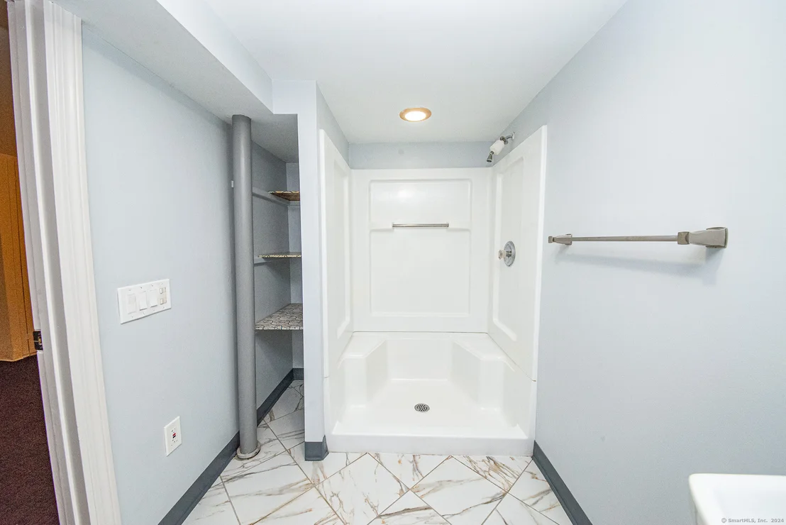 Photo of 28 Dune Road