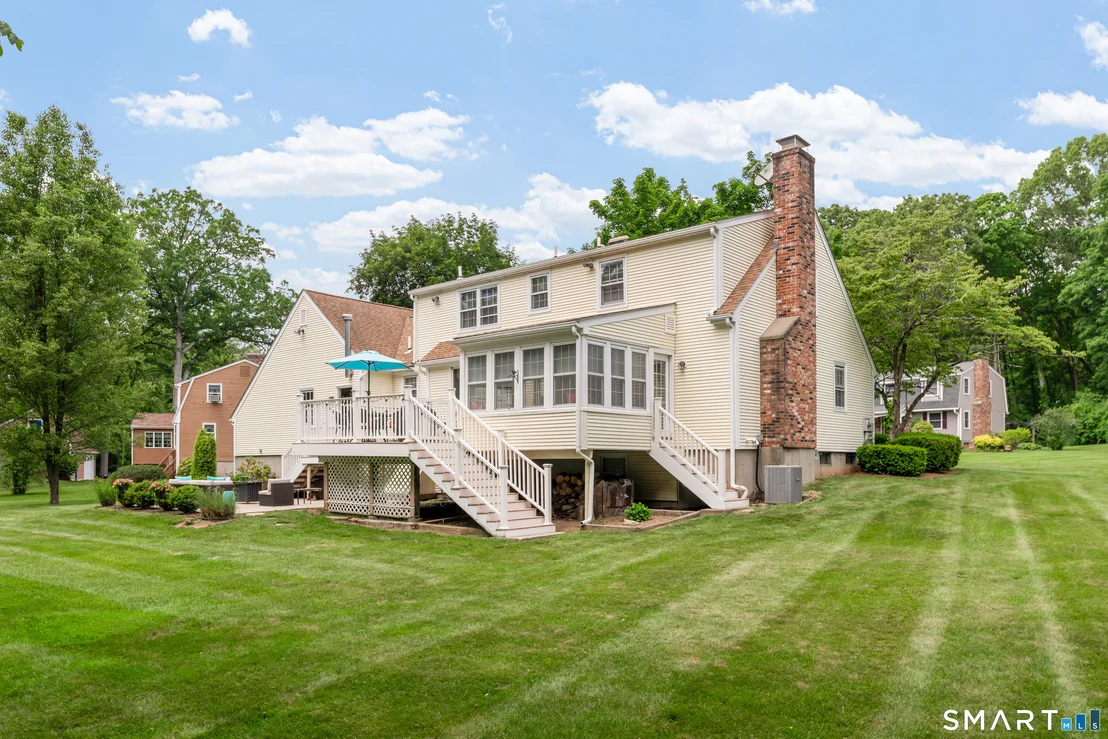 Photo of 81 White Oak Drive