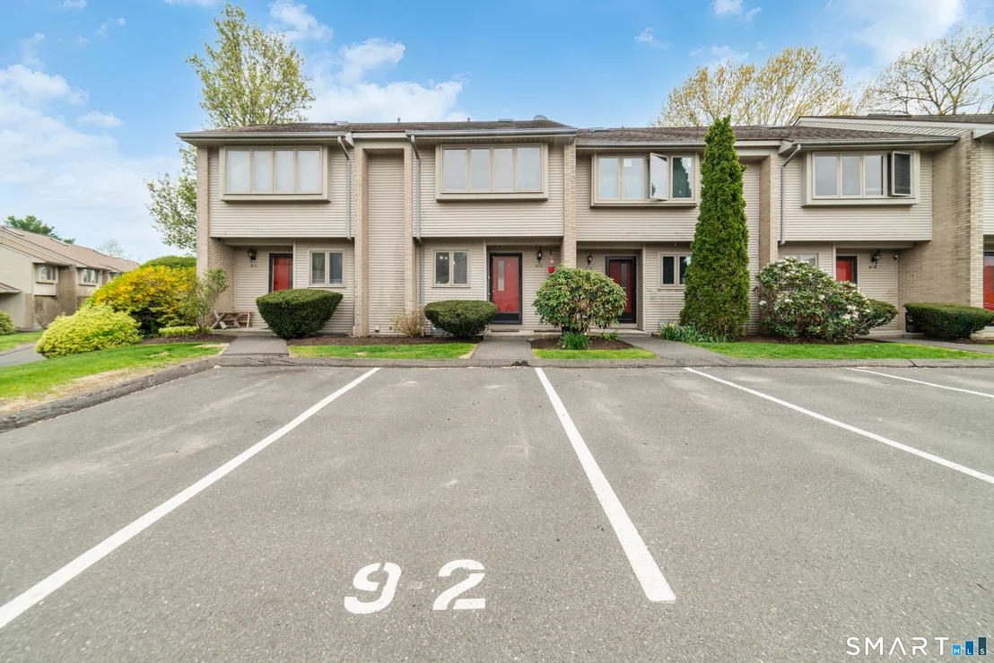 Photo of Unit 92 at 827 Oronoke Road