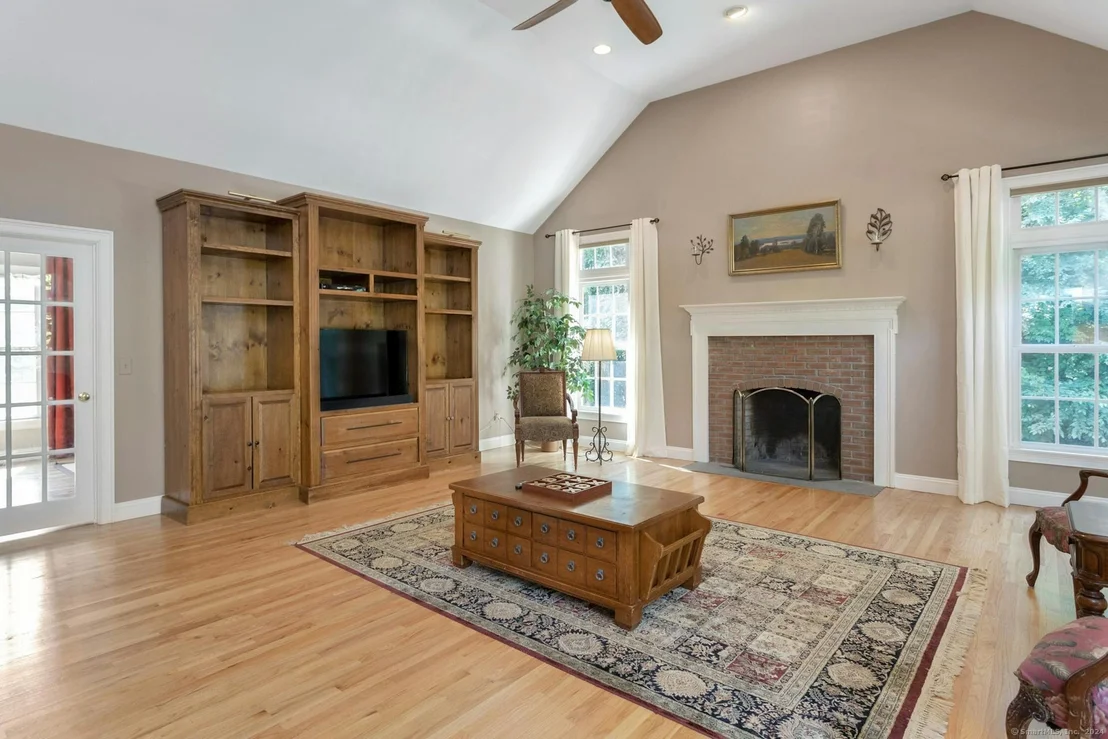 Photo of 26 Oak Ridge Drive