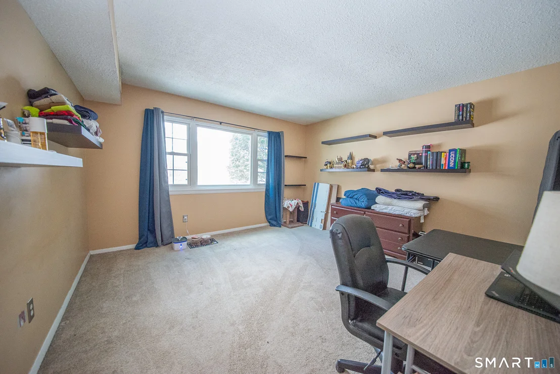 Photo of Unit F at 4 Georgetown Drive