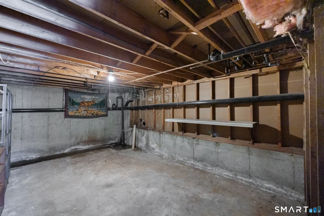 Photo of Unit D at 184 Kaynor Drive