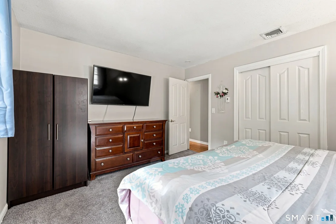 Photo of 23 Knollwood Trail