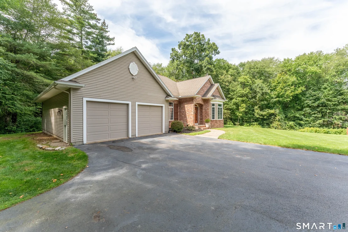 Photo of 3 Jason Heights