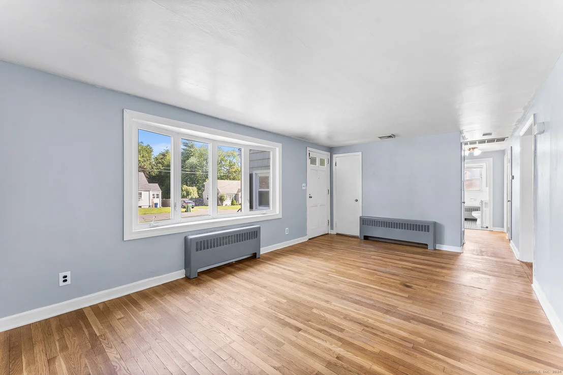 Photo of 165 Giddings Avenue