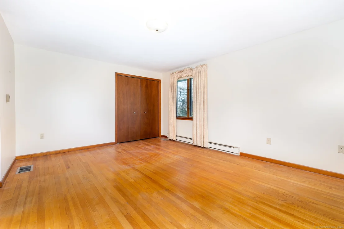 Photo of 106 Juniper Lane