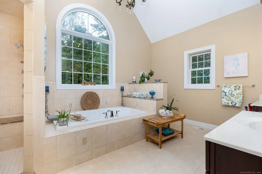 Photo of 154 Cascade Ridge