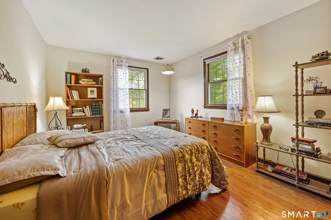 Photo of 620 Riverside Drive