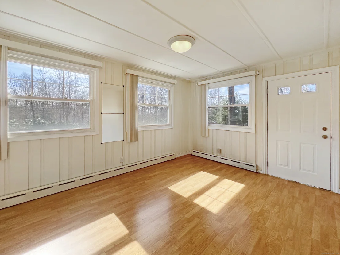 Photo of 625 Maple Hill Road
