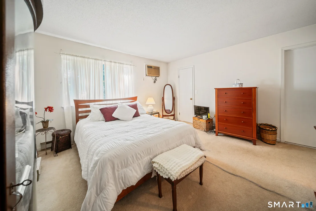 Photo of Unit 13C at 925 Oronoke Road