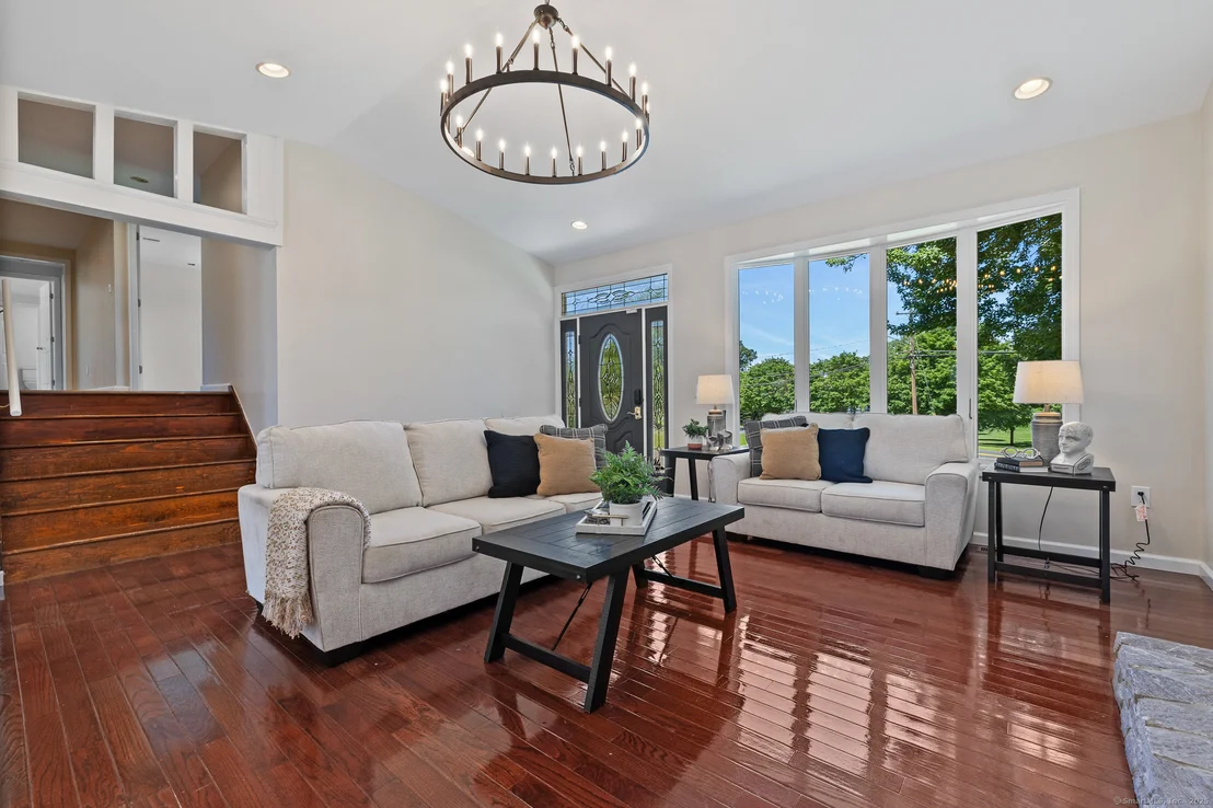 Photo of 577 Griffin Road