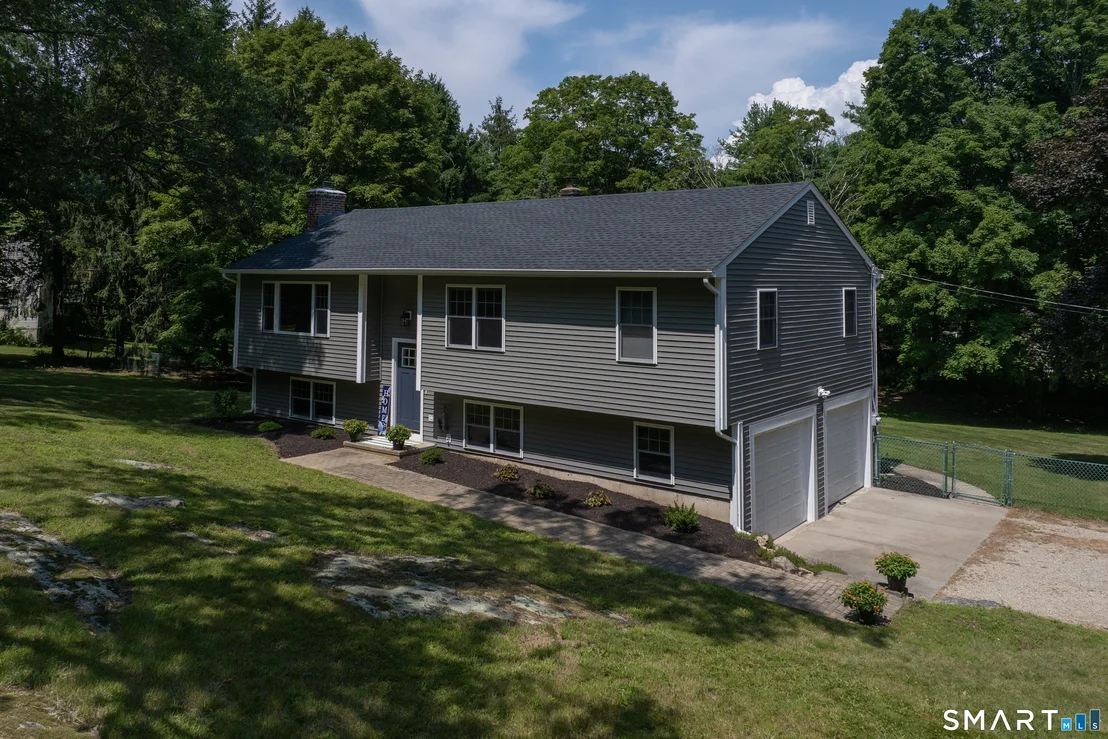 Photo of 831 Nut Plains Road