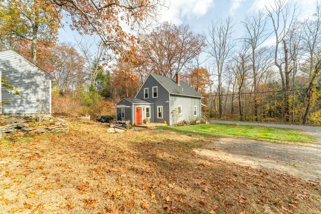 Photo of 280 River Road