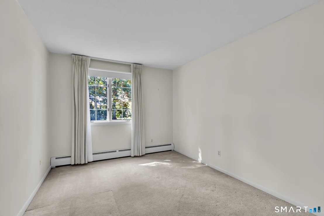 Photo of 77 Bridle Path Drive